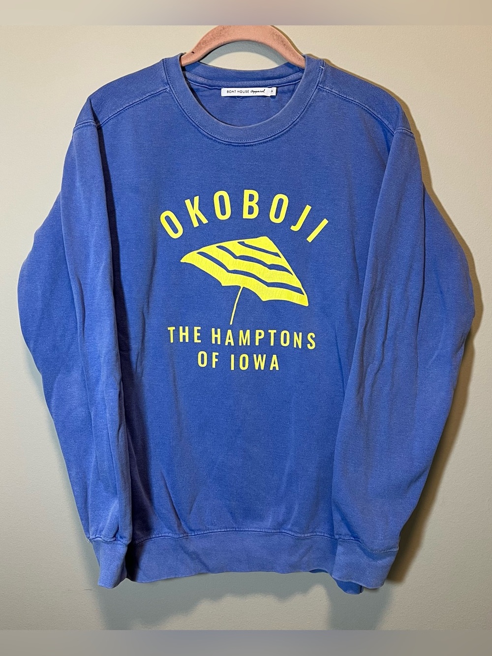 Boat House Apparel Blue Yellow Okoboji‎ Hamptons of Iowa Sweatshirt Small